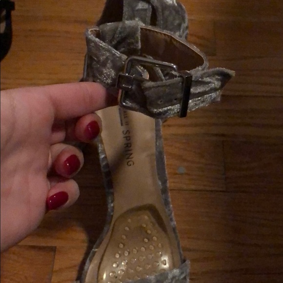 Suede Ankle Belt Heels Size 6.5 - Picture 3 of 3